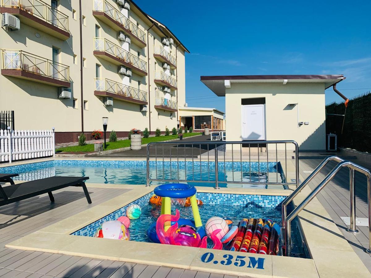מלון Casa Barina קוסטינסטי מראה חיצוני תמונה