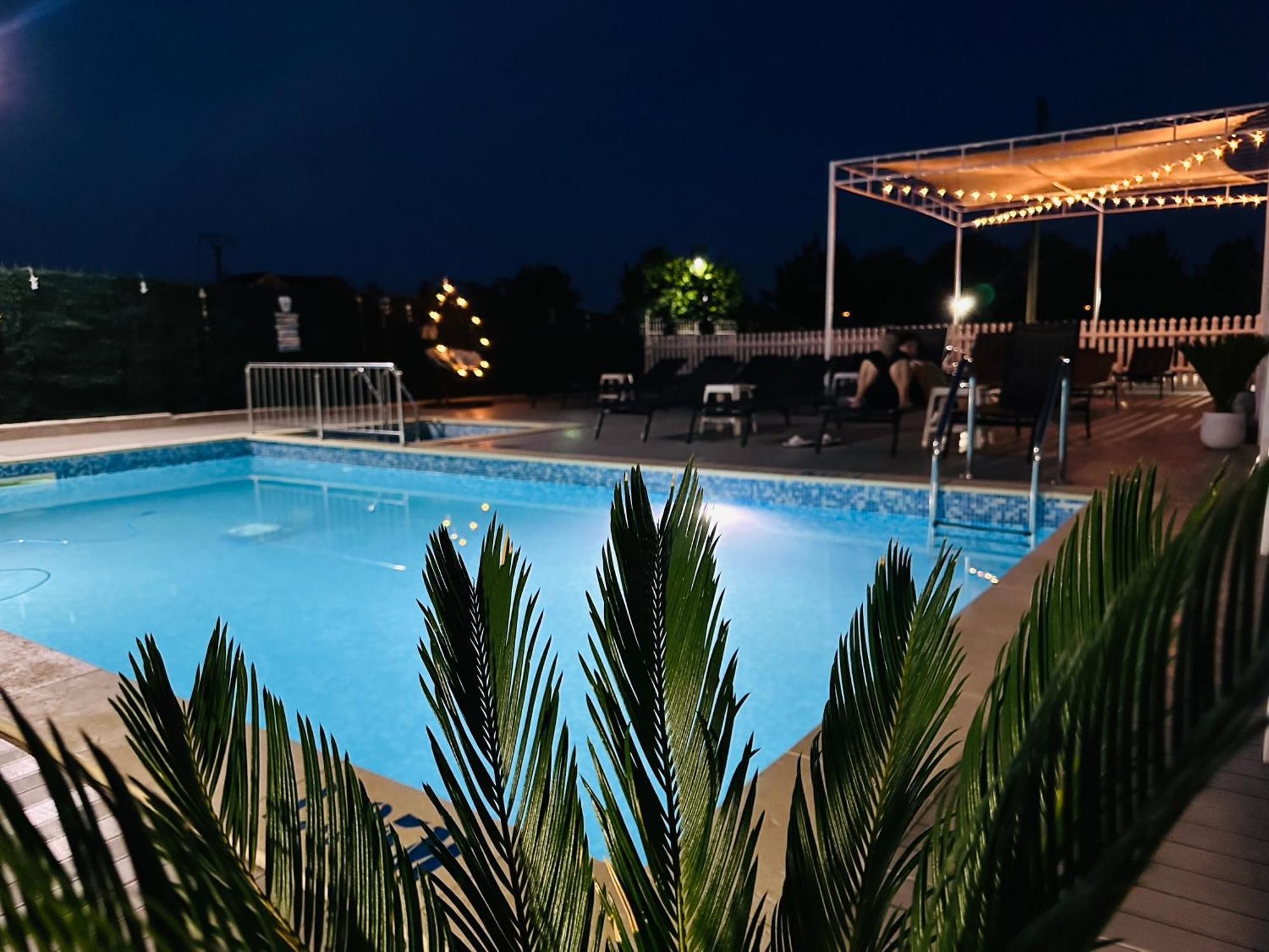 מלון Casa Barina קוסטינסטי מראה חיצוני תמונה